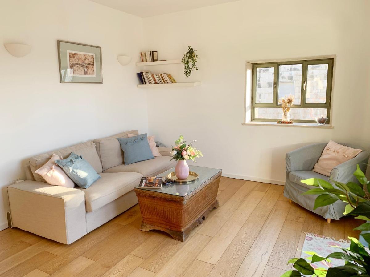 Annie'S Boutique Apartment In Jerusalem Ngoại thất bức ảnh