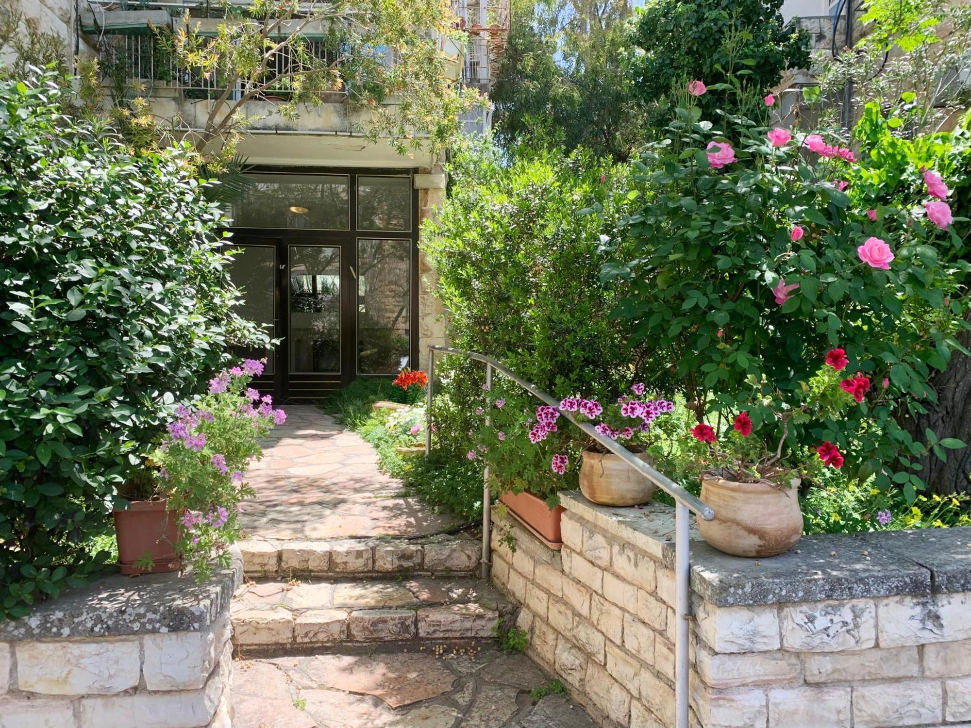 Annie'S Boutique Apartment In Jerusalem Ngoại thất bức ảnh